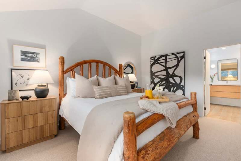 Bedroom (1 of 2)