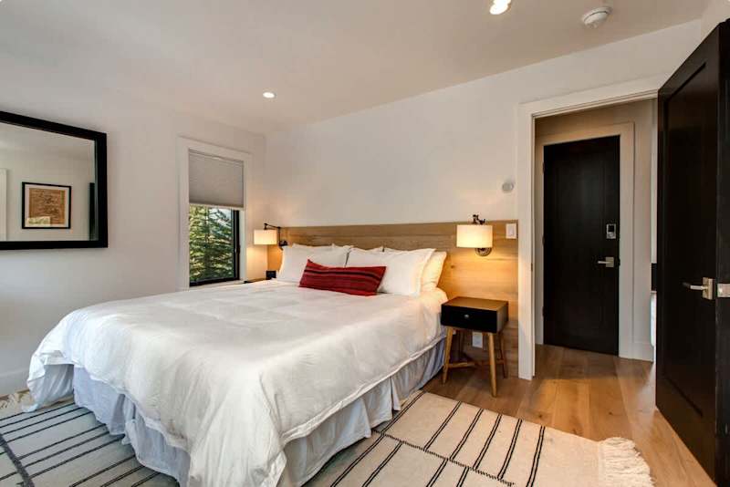 Bedroom (2 of 3)