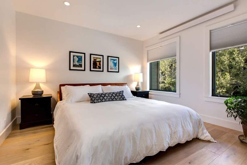 Bedroom (3 of 3)