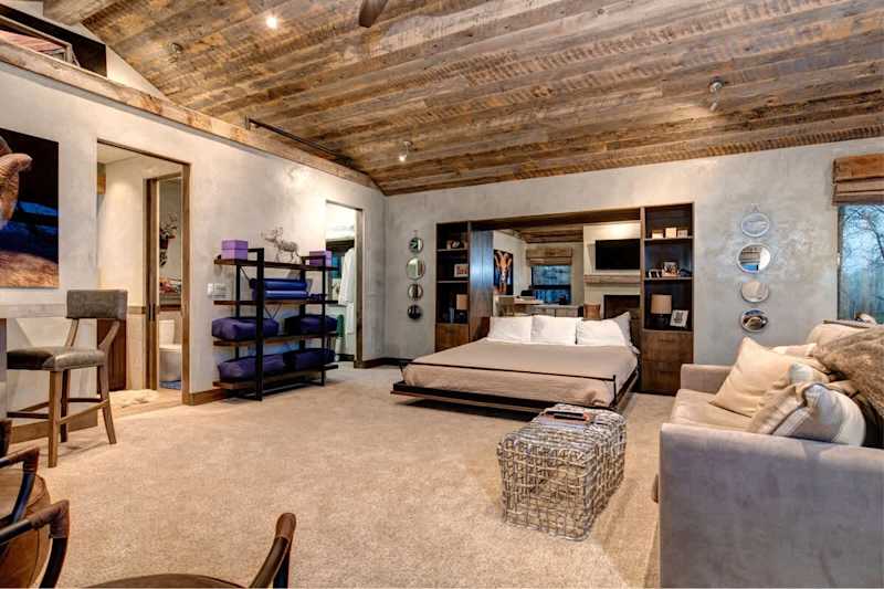 Bedroom (6 of 6)
