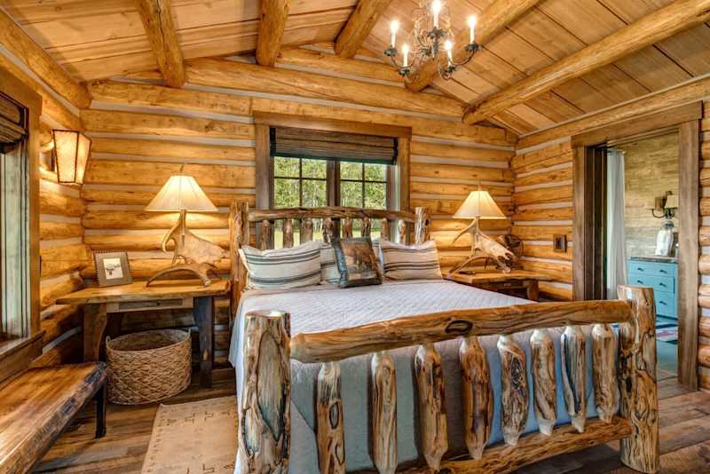 Lilac Cabin