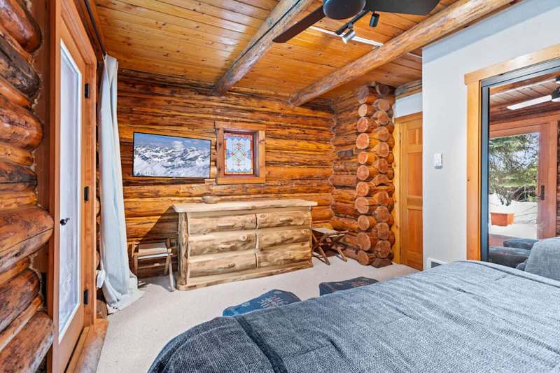 Bedroom (4 of 5)