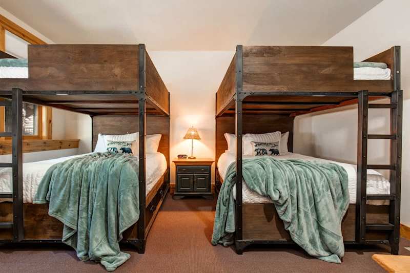 Bedroom (1 of 2)