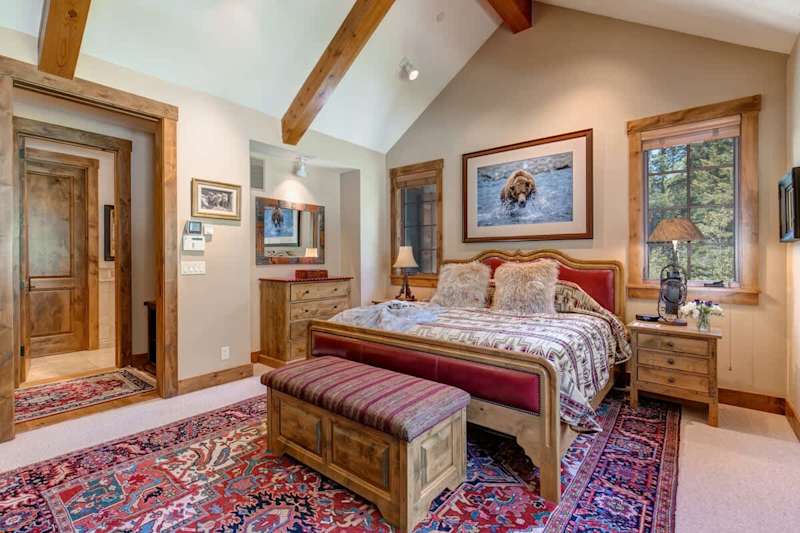 Bedroom (2 of 3)