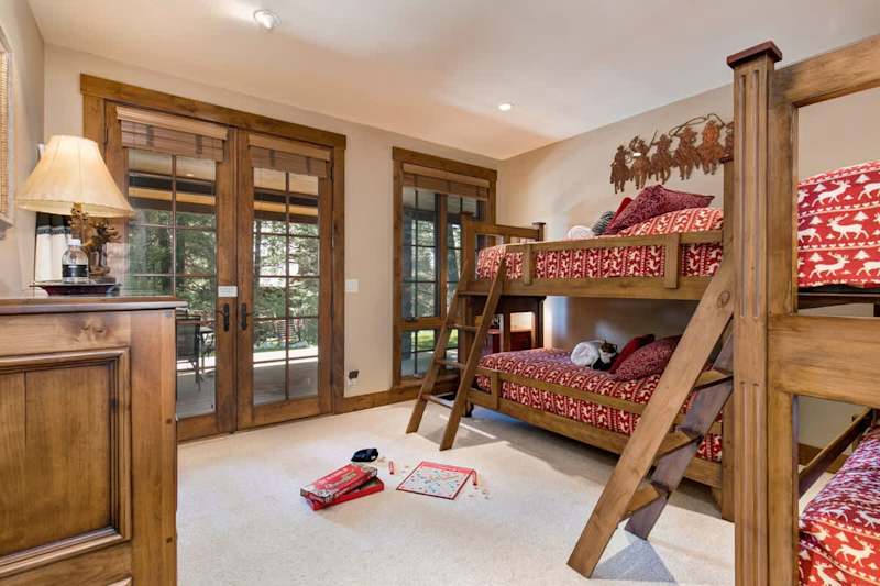 Bedroom (1 of 2)