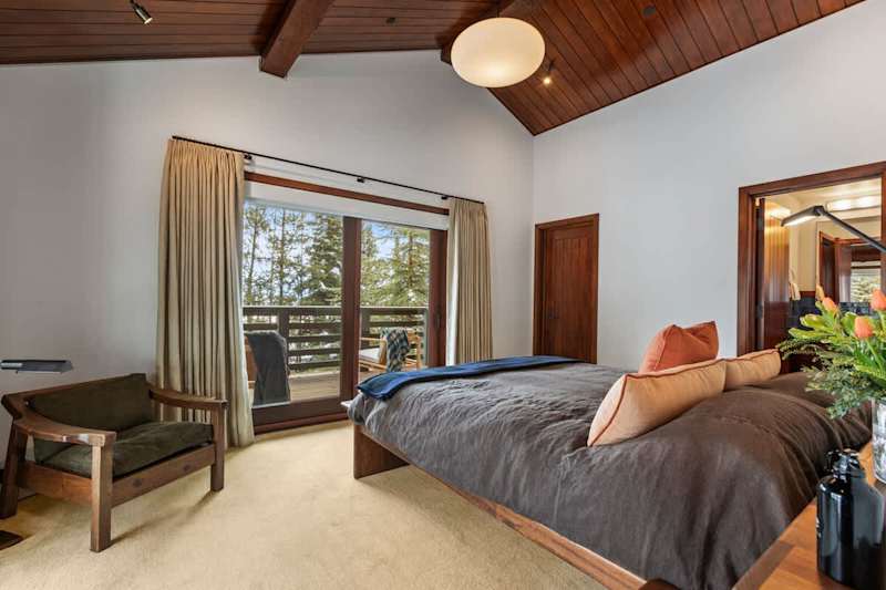Bedroom (2 of 3)
