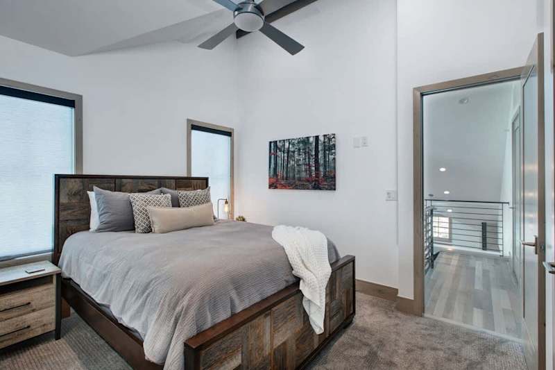 Bedroom (3 of 3)