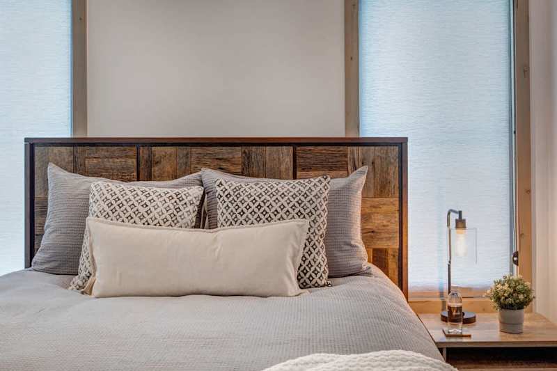 Bedroom (2 of 3)