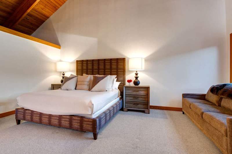 Bedroom (5 of 5)
