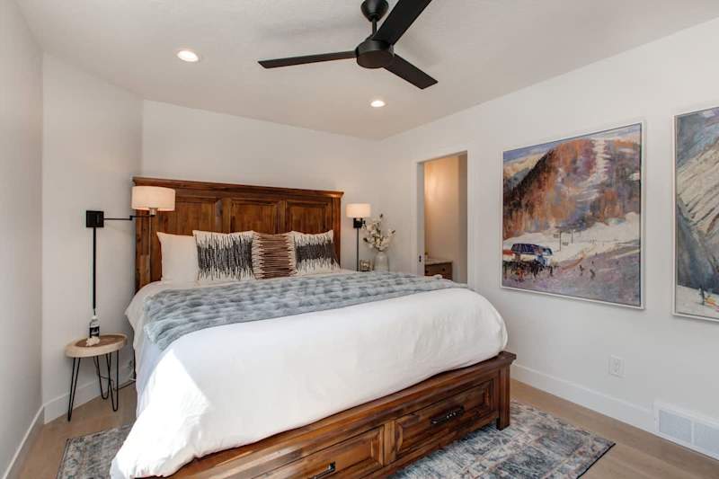 Bedroom (1 of 2)