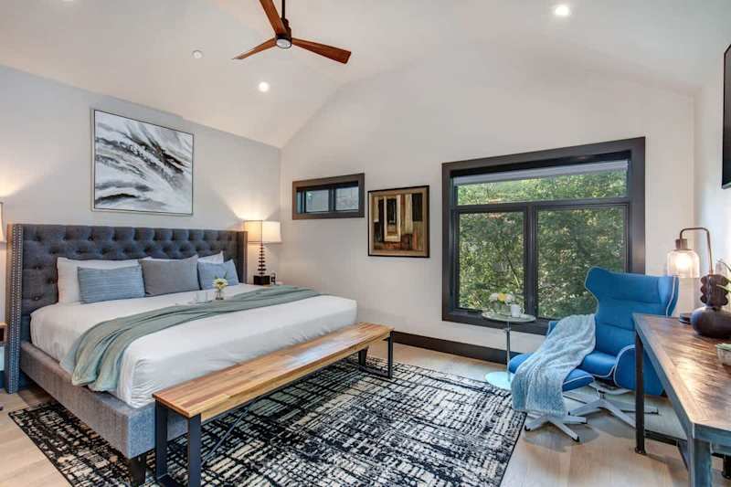 Bedroom (1 of 3)