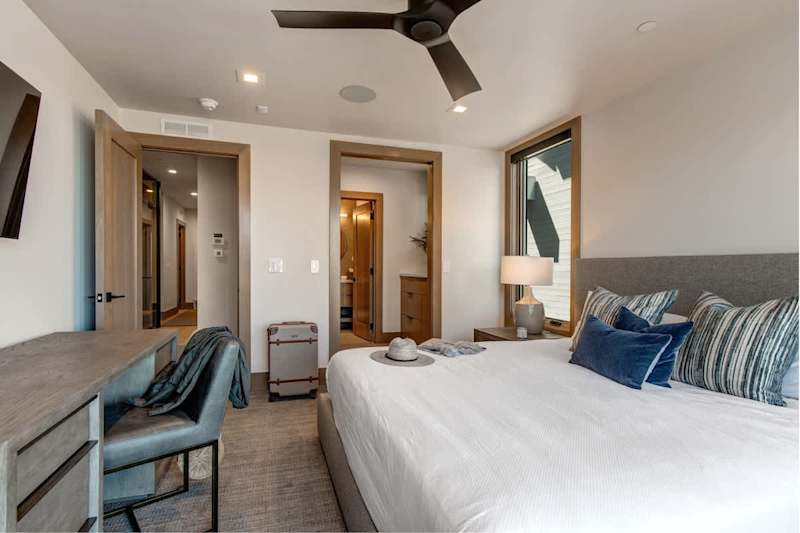 Bedroom (2 of 3)