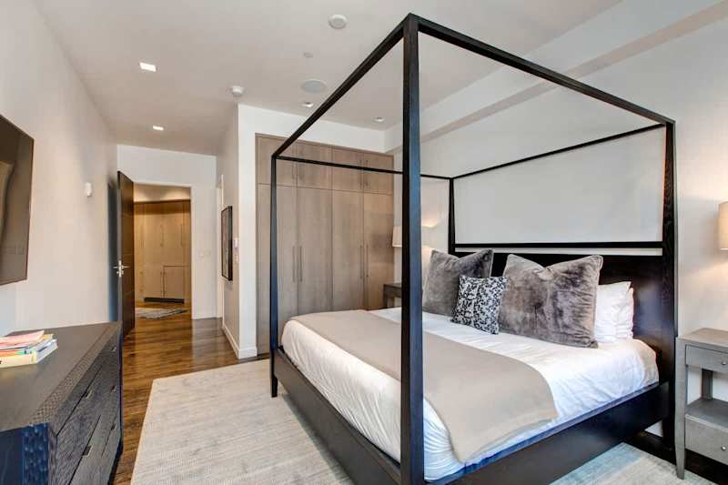 Bedroom (2 of 3)