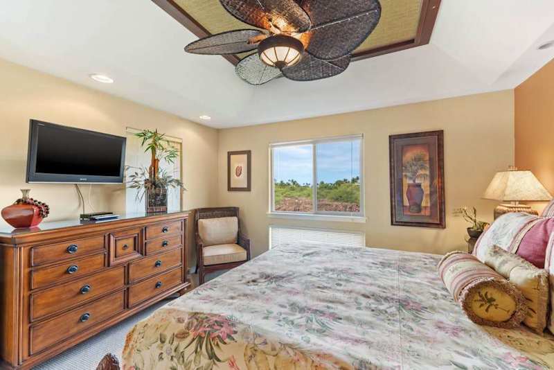 Cozy Retreat With Smart TV