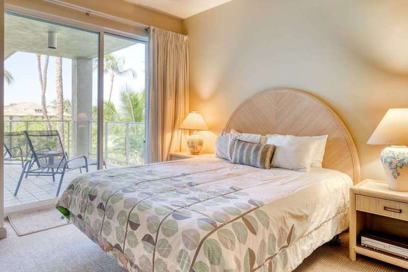 Wake Up To Lanai Views