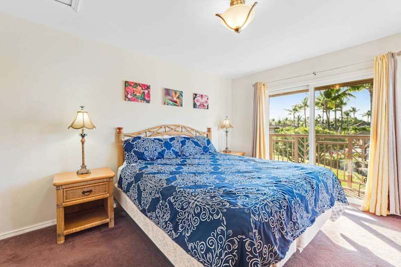 Master bedroom with king bed, flat screen tv, and your own private lanai.