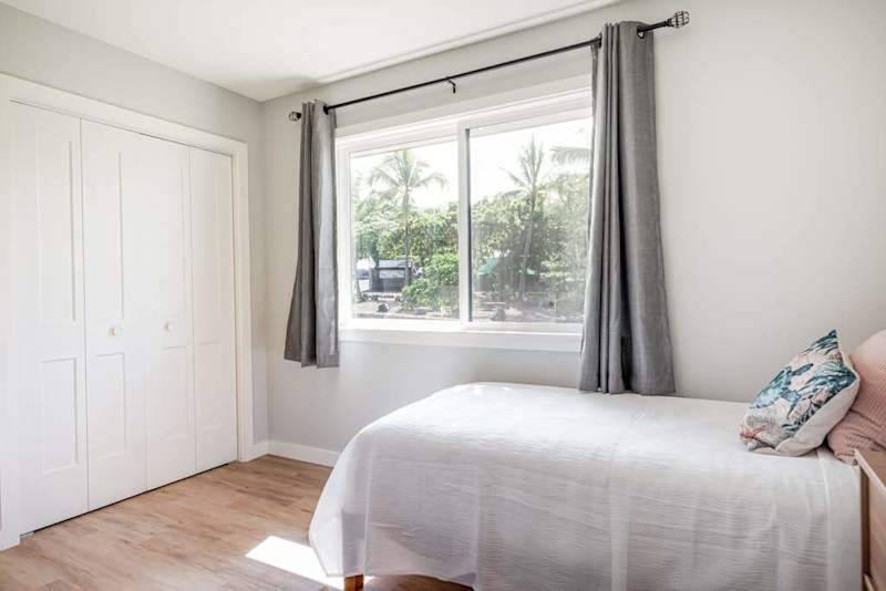 Single Twin Bed with Bright Window View & Closet Access