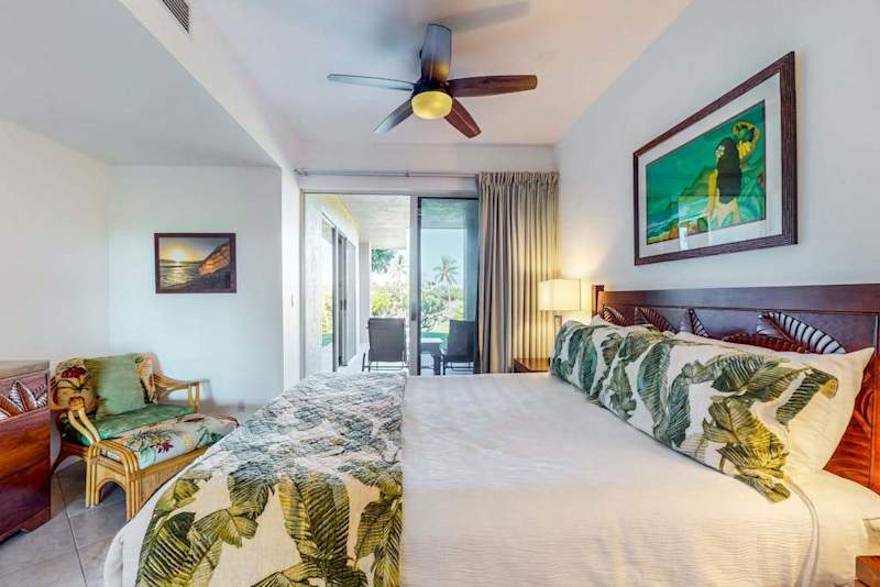 Peaceful Primary Suite With Private Lanai Access