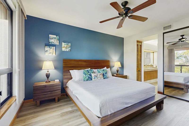 Wake up refreshed in a spacious king retreat.