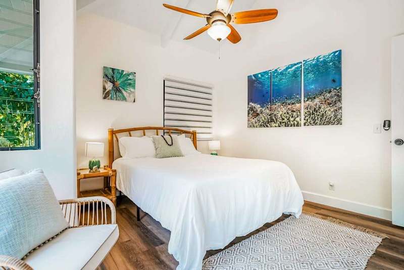 Guest bedroom with queen bed.