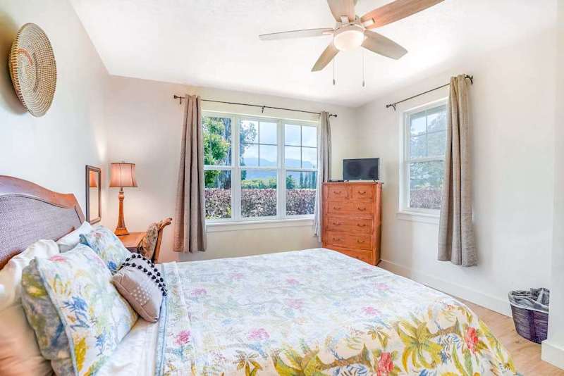 Cozy Queen Bedroom for Peaceful Nights
