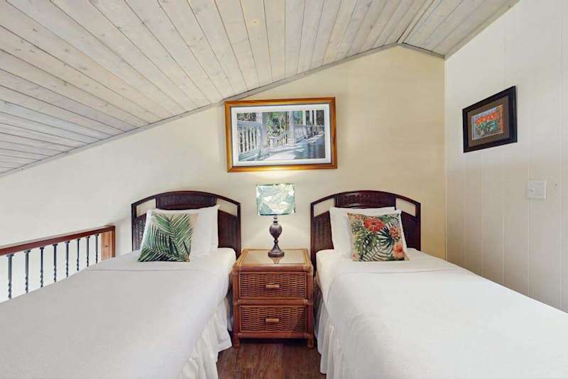 Charming Loft with two twin beds