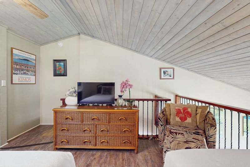 Spacious Loft Retreat Filled With Comfort