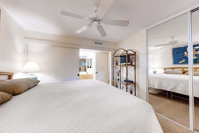 Spacious Bedroom For Peaceful Nights