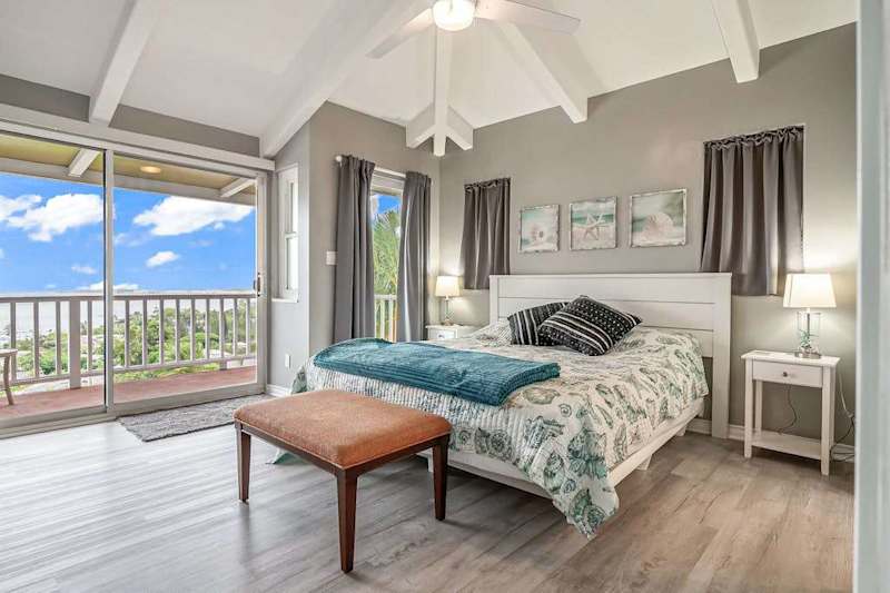 Unwind after exploring in this welcoming room featuring a Queen bed