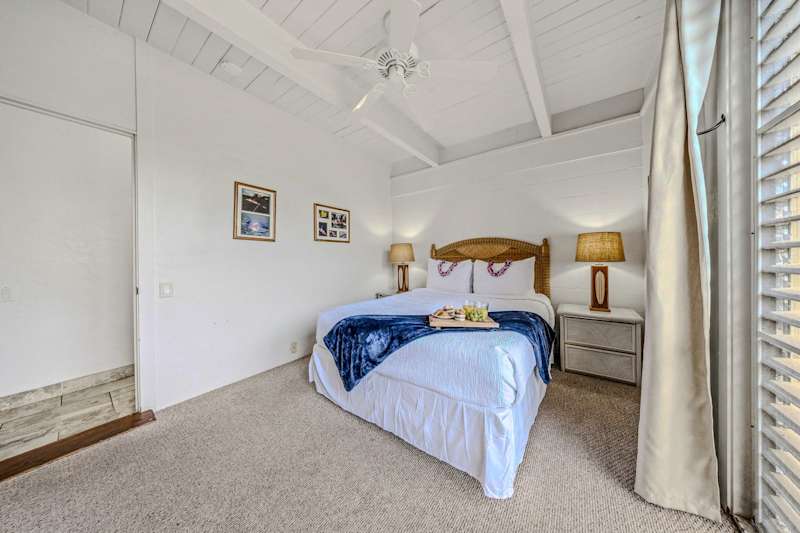 Spacious And Serene Bedroom Oasis Designed For Deep Relaxation