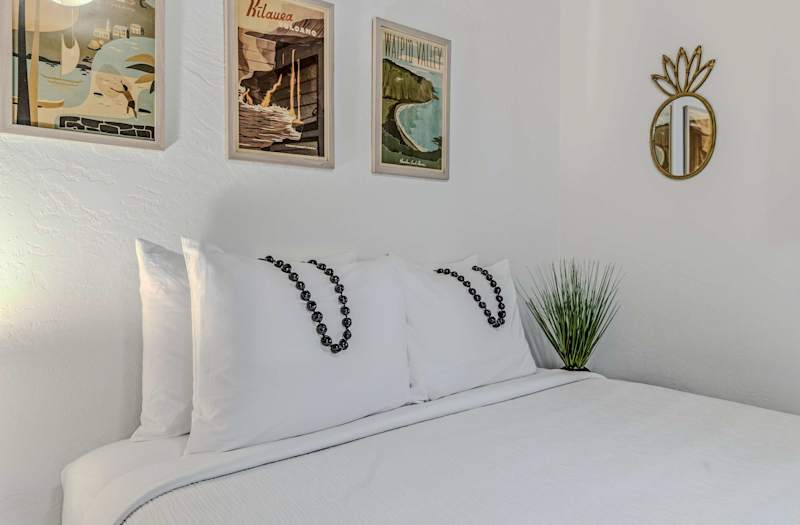 Minimalist Bedroom For Peaceful Nights