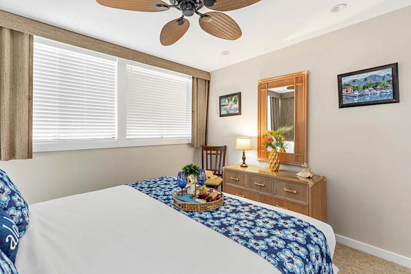 King Suite bedroom (2 of 3)
