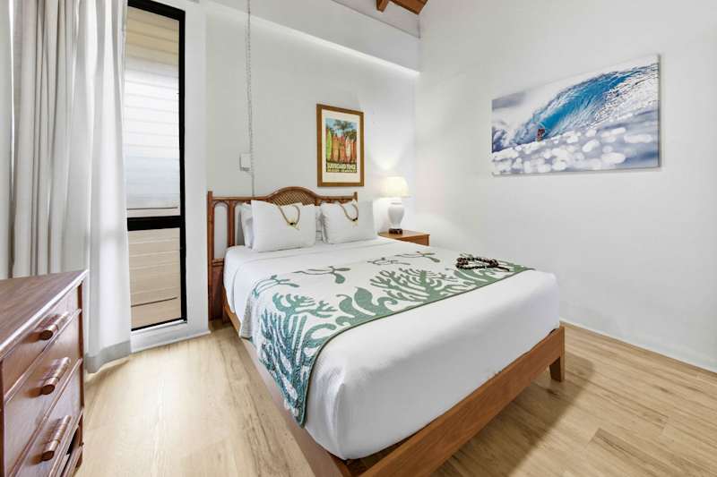 Bedroom with Queen bed (3 of 3)