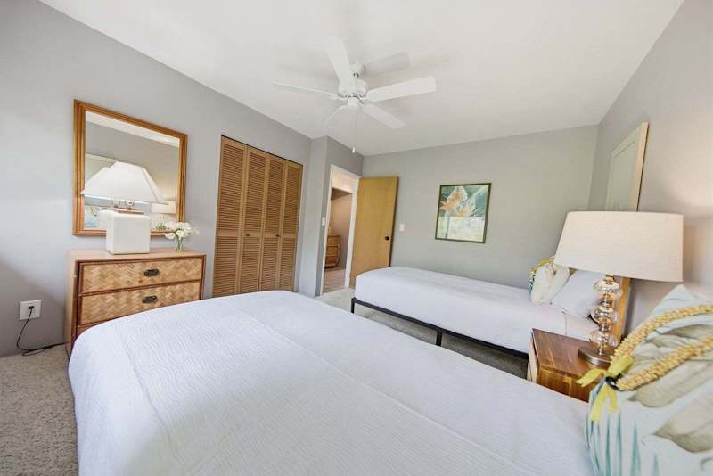 Guest Bedroom (3 of 3)