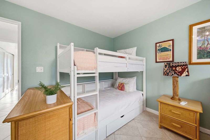 Family Suite Bedroom  (3 of 3)