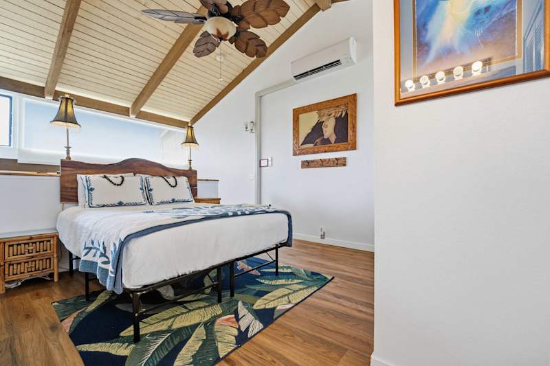 Guest Bedroom (3 of 3)