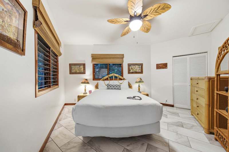 Guest Bedroom 2 (3 of 3)