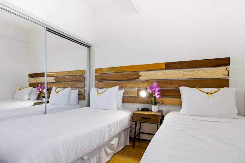 Twin Single Bedroom