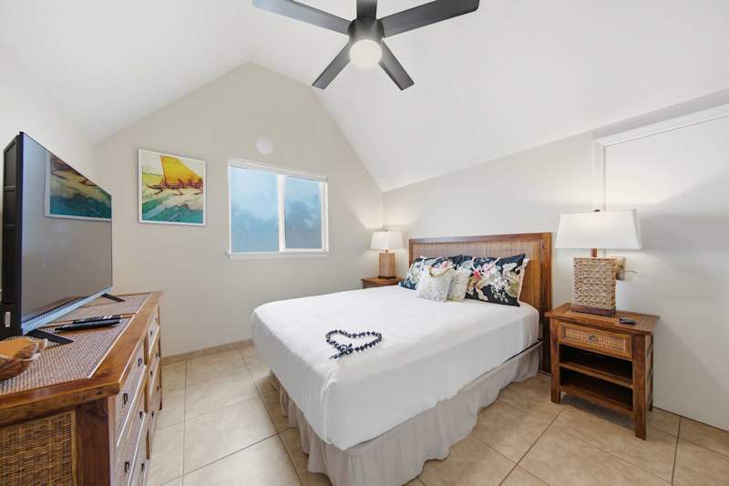 Guest Bedroom 1 (1 of 2)