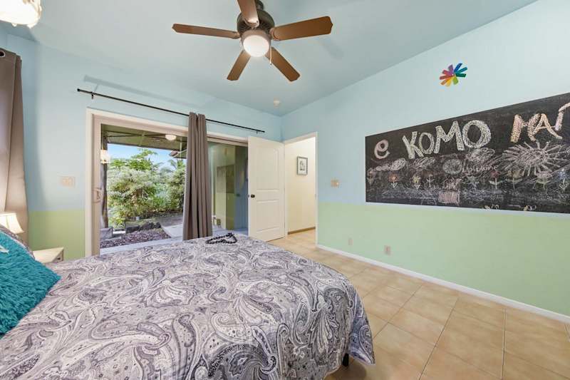 Guest Bedroom (3 of 3)
