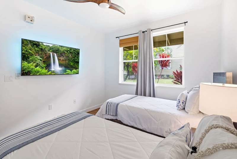 Guest Bedroom  (2 of 2)