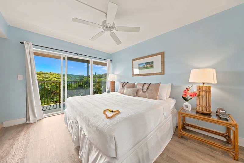 Master Bedroom (2 of 3)