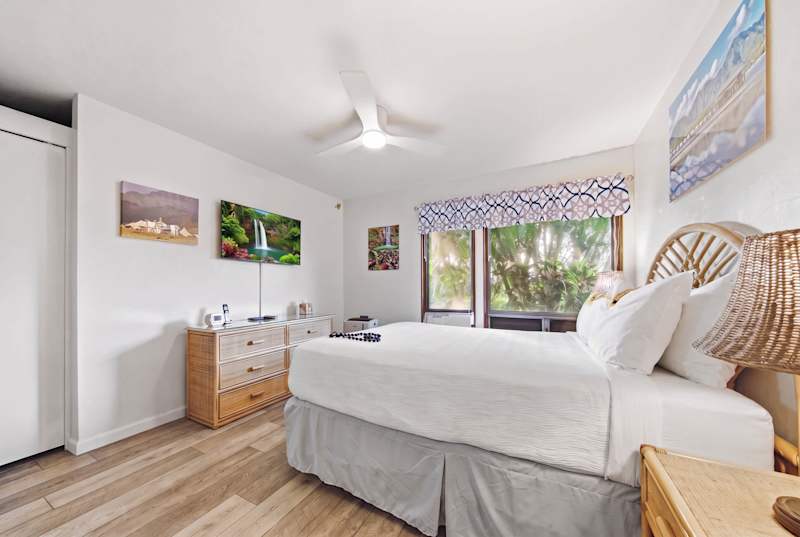 Modern Queen Bedroom (2 of 2)