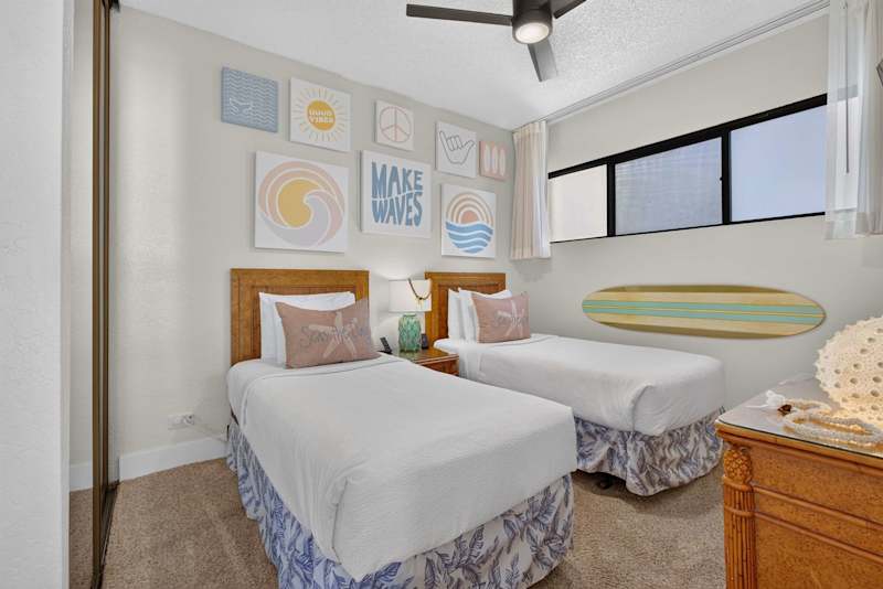 Guest Bedroom (2 of 5)