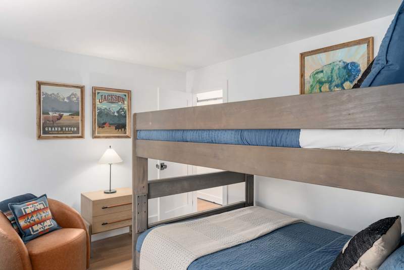 Bedroom (1 of 2)