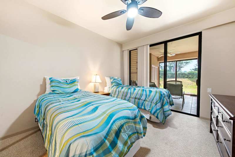 Guest Bedroom (3 of 4)