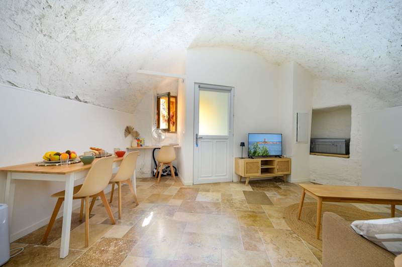 LX233 Studio voûté cœur du village - Charme absolu : Villeneuve-Loubet