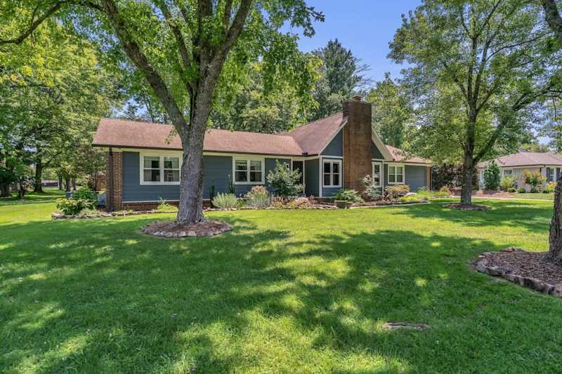 Modern Murfreesboro Retreat Sleeps 8