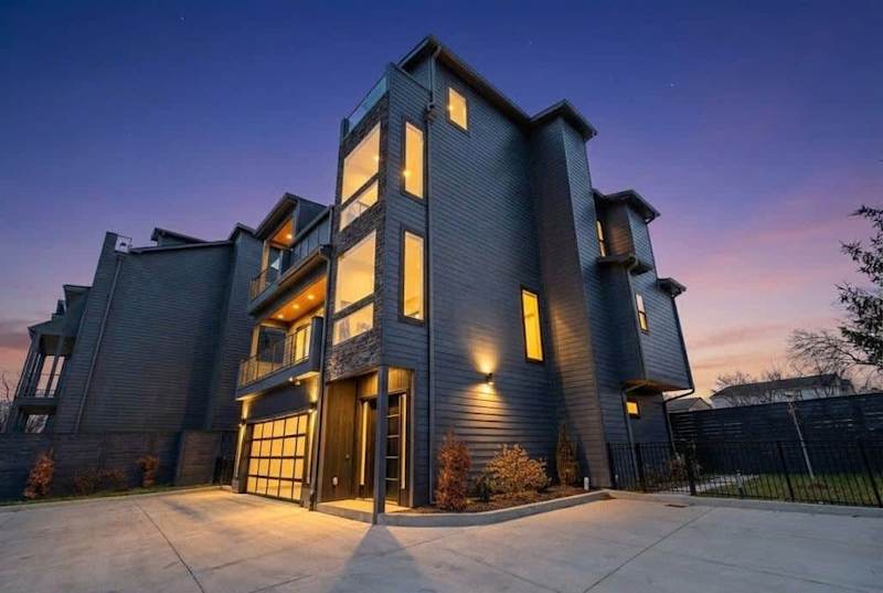 The Nashville SpaHaus Luxury 4BR Great Location