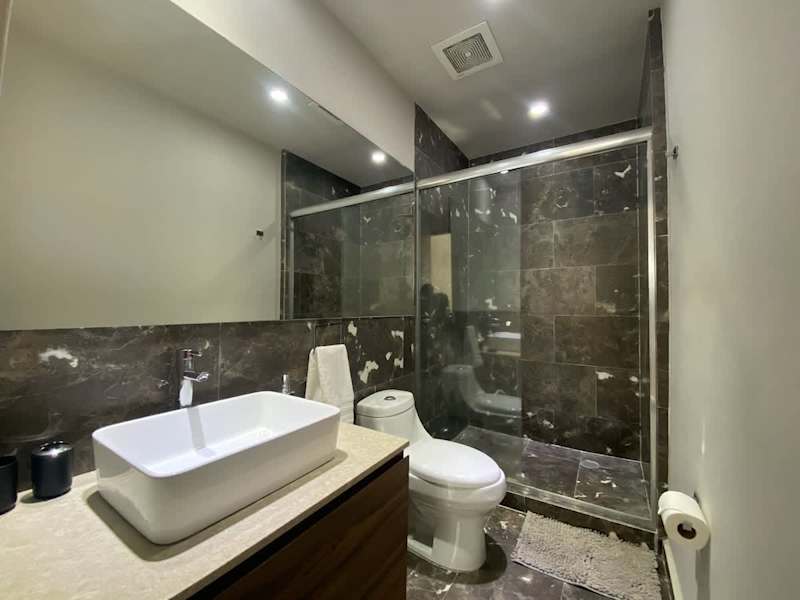 2nd bathroom in suite